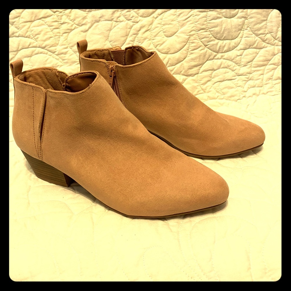 Old Navy Ankle Boots Size 8 New